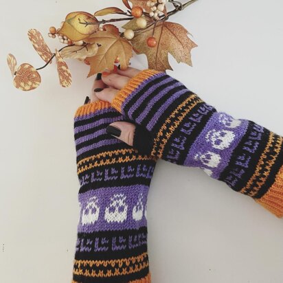 Halloweens fingerless mittens