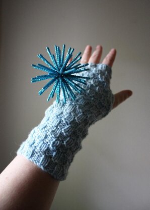 Cheques Fingerless Mittens (Mitts)