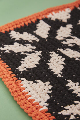 Monochrome Burst Mat - Free Rug Crochet Pattern in Paintbox Yarns Recycled Big Cotton