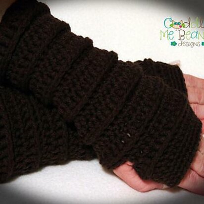 Snowy Ridge Fingerless Gloves