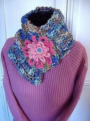 BEACHY INFINITY COWL