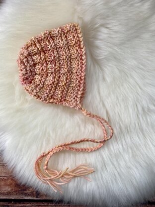 Textured Aran Newborn Bonnet