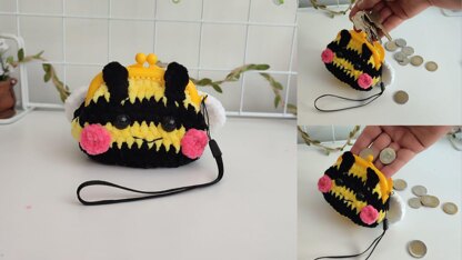 Coin Purse With Keychain Cat Hello kitty Stitch Bee