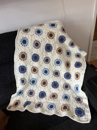 Blue Daisy Blanket