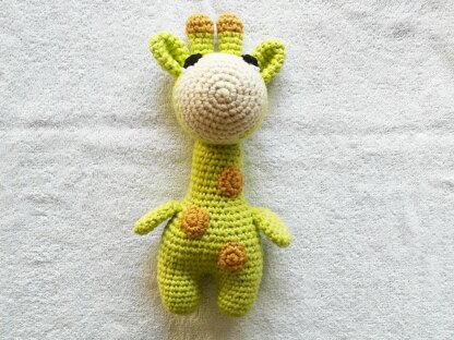 Crochet pattern giraffe