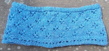 Diamond Dot Cowl