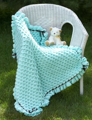 Crocodile Stitch Baby Blanket in Bernat Softee Baby Solids