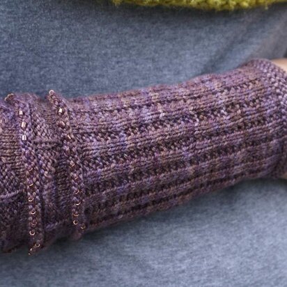 Rolling Thunder Gauntlets - knitting pattern