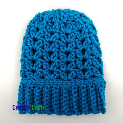 Clustered V-Stitch Chunky Crochet Hat Pattern