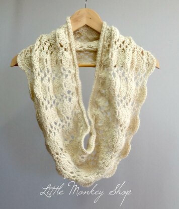 Lacy Scallops Shawl or Cowl