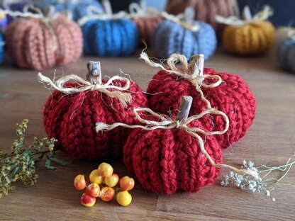 Three Little Pumpkins, crochet pumpkin