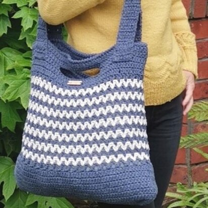 The Wave Crochet Tote Bag