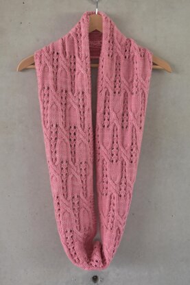 Spring at last. Cable and lace cowl