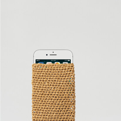 Speechless Phone Case in Wool and the Gang Ra-Ra-Rafia - Downloadable PDF