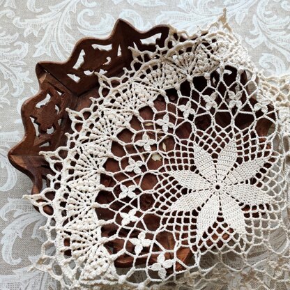 Melisande Doily