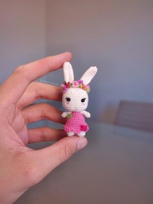 Muffin the Bunny Mini Crochet Amigurumi Kit