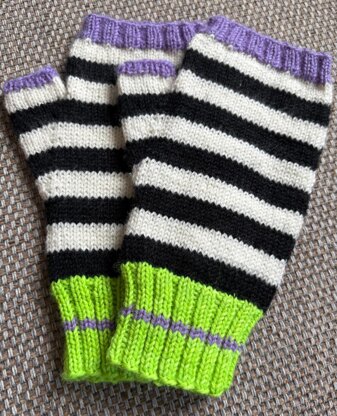 Beetlejuice Mitts