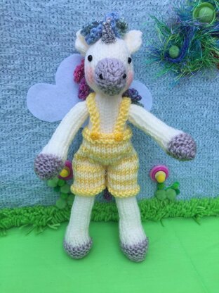 Sparkle the Unicorn knitting Pattern