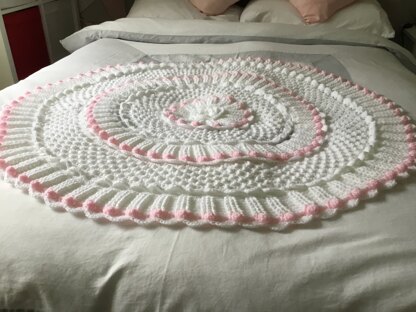 Chantilly Matelassé Crochet Baby Blanket