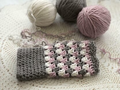 Granny Stitch Wrist Warmers