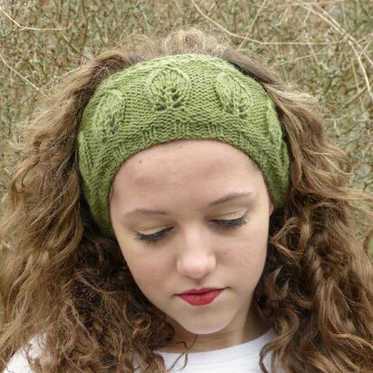 Leaf Motif Headband Knit in the Round