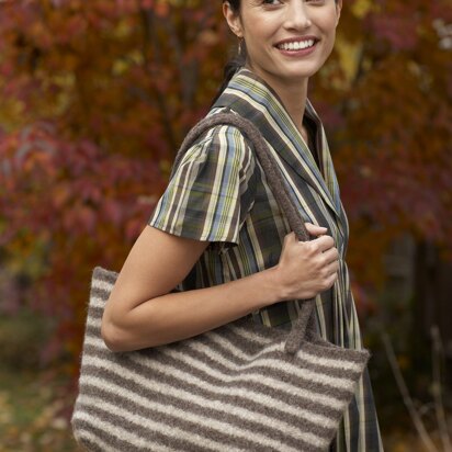 Windy City Tote in Lion Brand Fishermen's Wool - 80890AD - knitting pattern