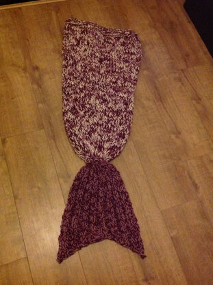 Raspberry Ripple Mermaid Tail blanket