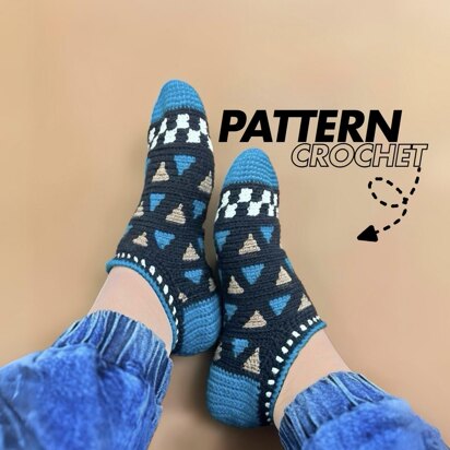 Tiled Peaks Socks