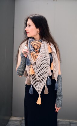 Maruv crochet boho shawl with tassels