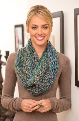 Twisted Cowl in Red Heart Medley - LW3861