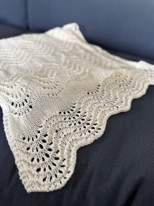 Line and Light Summer Wrap