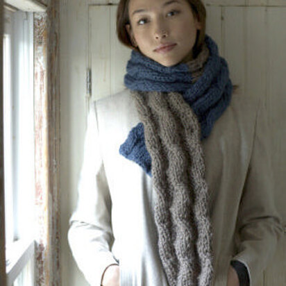 Reversible Cabled Scarf in Lion Brand Wool-Ease Thick & Quick - 60564AD