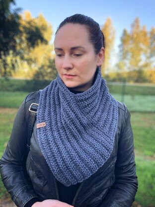 Knit Look Marissa Cowl