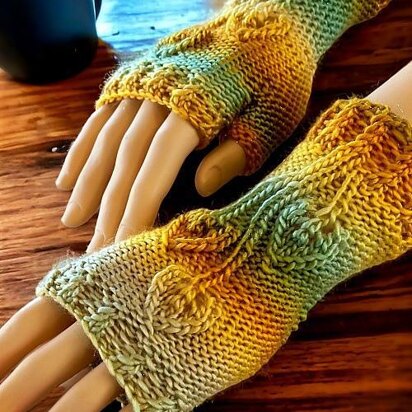 Autumn Leaf Half Gloves