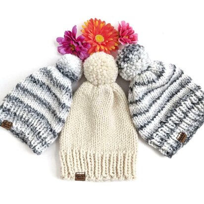 Chunky Knits: Cozy Hats, Scarves and More Made Simple with Extra-Large Yarn  – Sommer Street's Macmillan Store