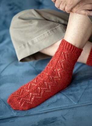 Olina Socks in Berroco Ultra Wool Fine - 403-4 - Downloadable PDF