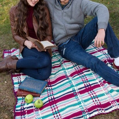 Plaid Picnic Throw in Red Heart Soft Solids - LW4099