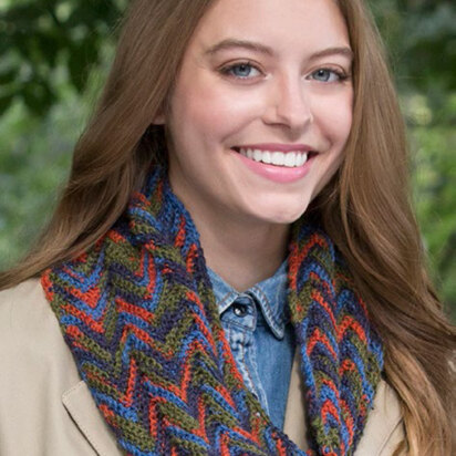 Autumn Breeze Ripple Cowl in Red Heart Heart & Sole - LW4951 - Downloadable PDF