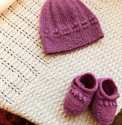 Remy Bobble Hat and Shoes - Bc78