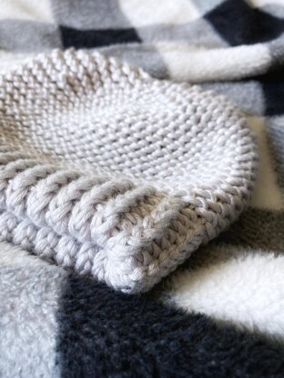 Mira Baby Hat | Easy Beanie Project