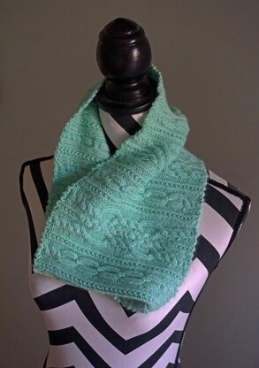 Harmonious Echo Cowl