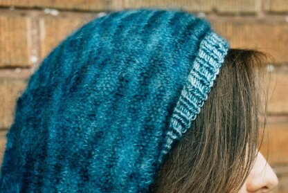 Pangolin Reversible Hat in Manos del Uruguay Cabrito & Silk Blend - F116 - Downloadable PDF