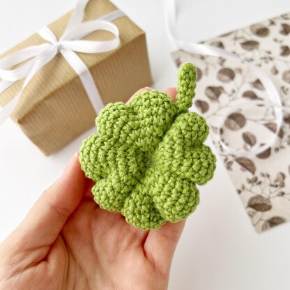 Clover crochet keychain amigurumi pattern Crochet bag charm pattern Crochet car mirror hanging