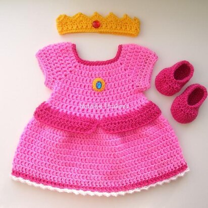 Princess Peach Outfit