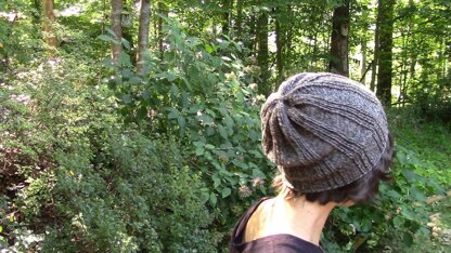 Knit on Pearl Hat