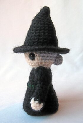 Witch and Wizard Mini Amigurumi