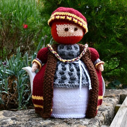 King Henry VIII 4 Cup Teapot Cosy Knitting Pattern - Novelty Teapot Cosy Knitting Pattern.