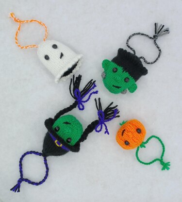 PDF DK Spooky Halloween Baubles knitting pattern Garland EASY Pumpkin/Ghost/Witch/Frankenstein