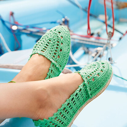 Crocheted Espadrilles in Schachenmayr Catania - S9017