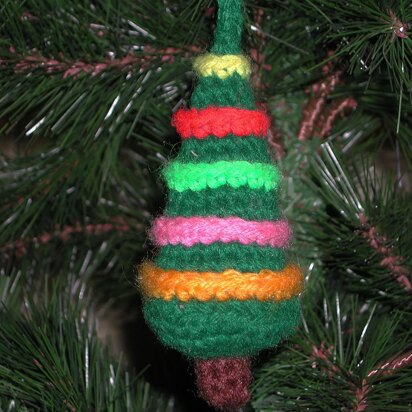 Christmas Tree Ornament C-014